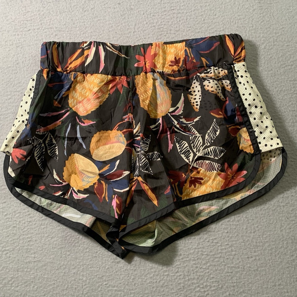 Farm Rio Mini Shorts Tropical Pineapple Athletic Black Size Small